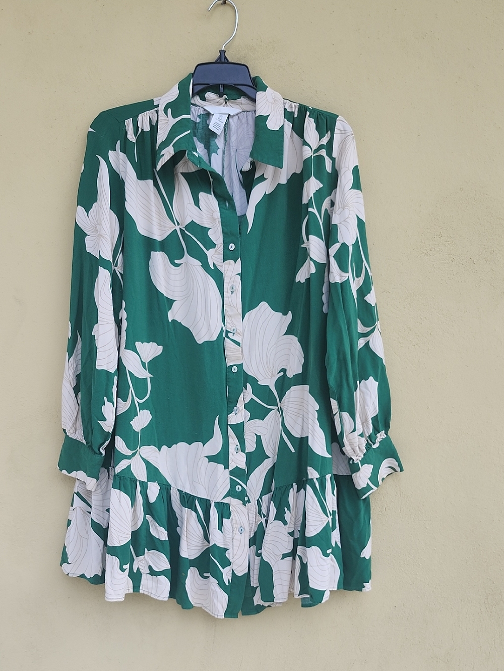 H&M SUNDRESS Mini Green and Cream Floral Button-Front